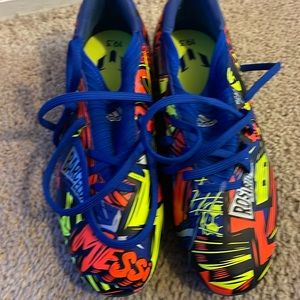 Boys Nemezi Messi soccer cleats and brand new size 6.